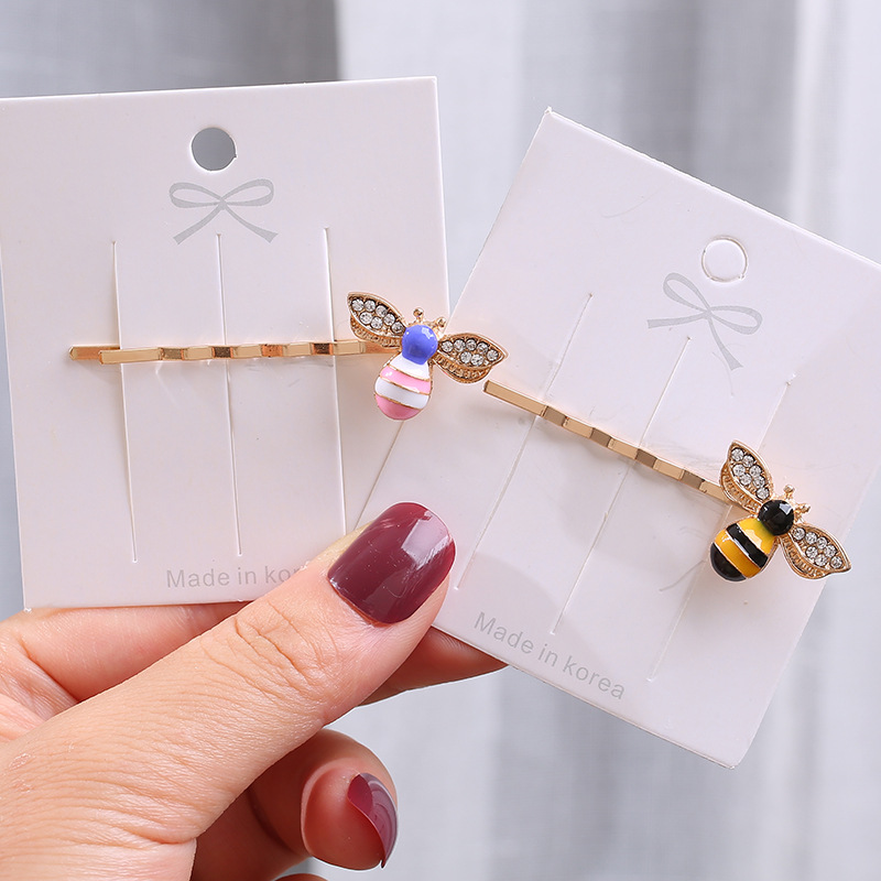 Wholesale of Korean-style hair accessories: Cute little bee hair clips, straight clips, alloy diamond-encrusted bangs clips, colorful edge clips for women Application Scenario