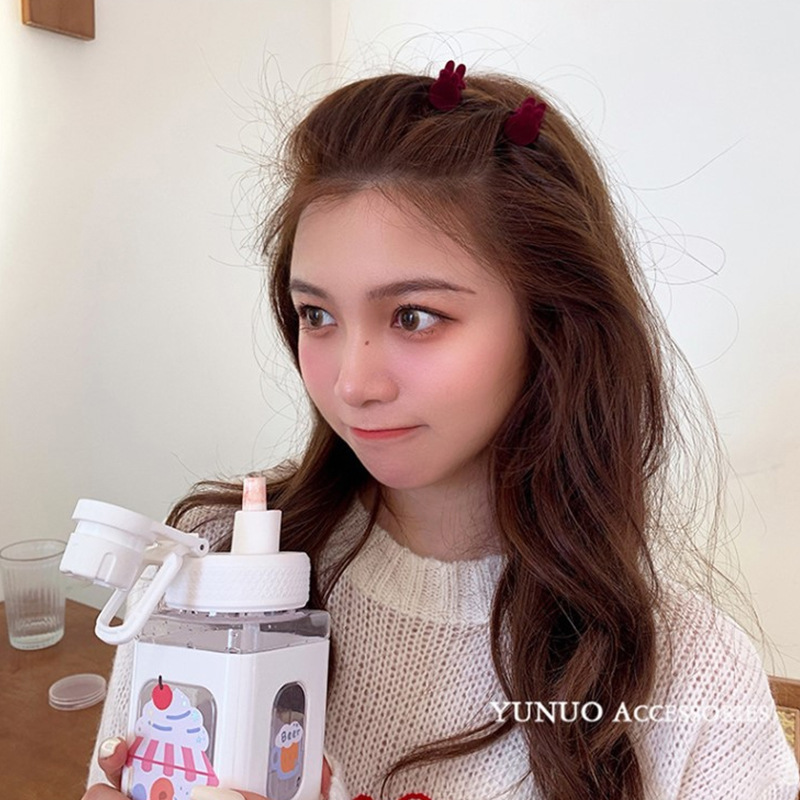 Heart-shaped hair clips, side clips, mini cute headwear, top clips, red velvet small scratch clips, hair accessories, rabbit accessories wholesale Specification image