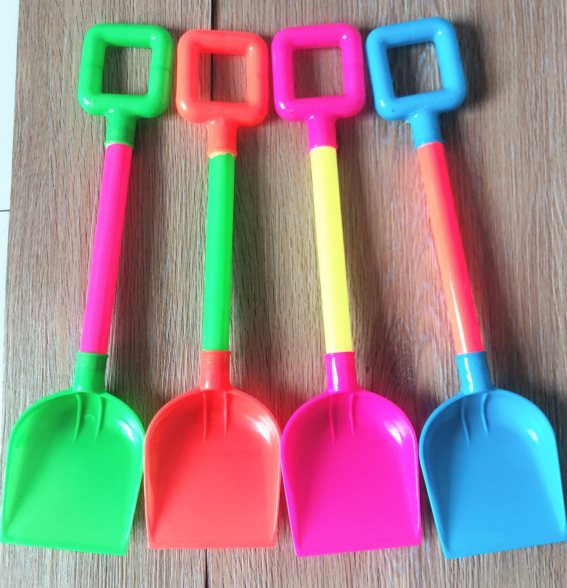 Cute toys, large beach shovels, baby sand-playing tools, seaside scenic spots, street stalls, children's toys, one-yuan supply details Picture