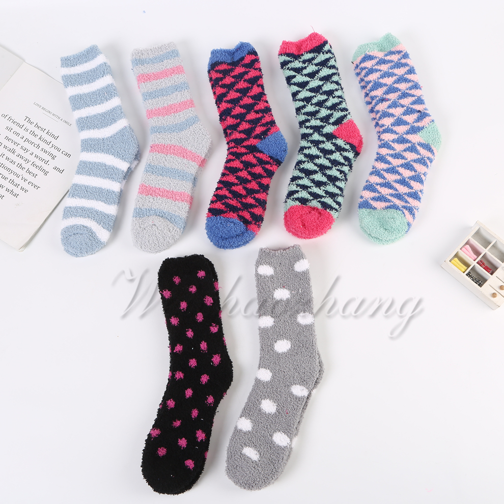 Warm, loose, mixed-color winter socks, women's socks, mid-calf floor socks, towel, coral fleece and fleece, sleep and home socks