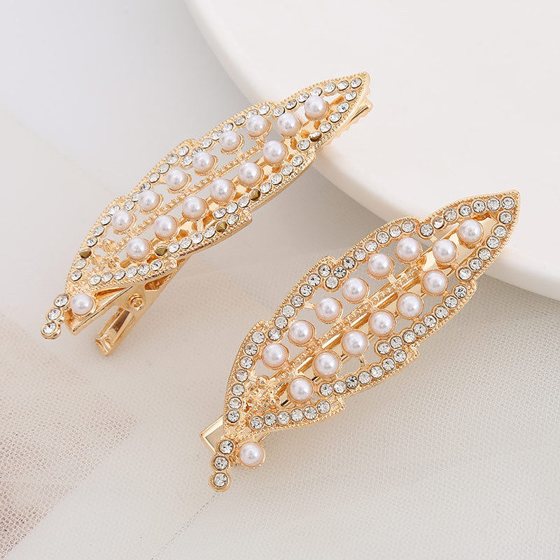2021 New feather leaf hair clip, bangs clip, diamond zircon, shiny and fashionable pearl edge clip, popular hair accessory for women details Picture