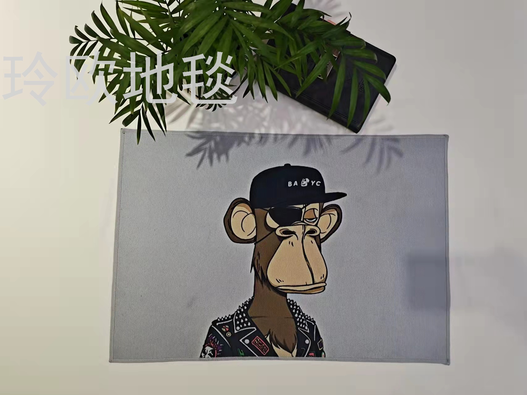 Lingou hot cartoon living room bedroom non-slip door mat floor mat necessary door mat Application Scenario