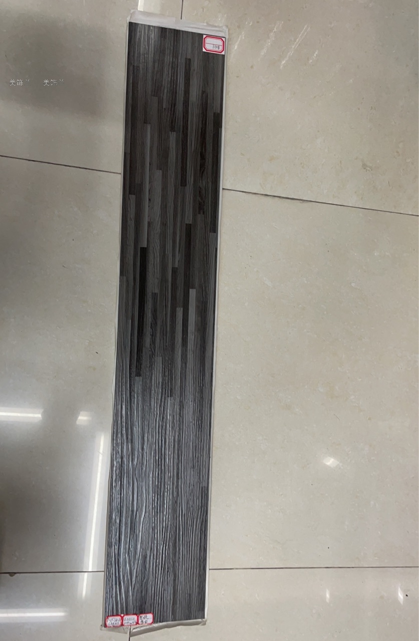 pvc石塑自粘地板革木纹地板贴卧室家用翻新加厚防水防潮纸膜背胶