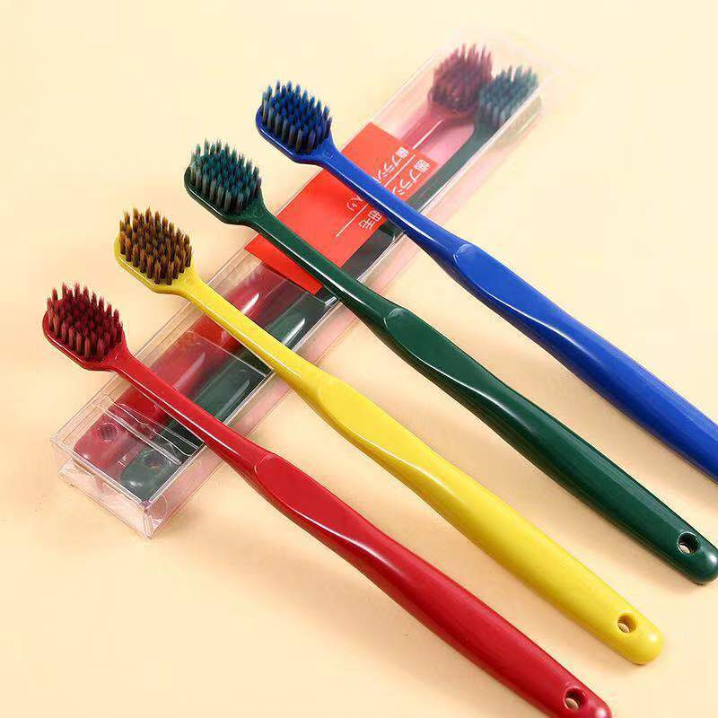 Douyin and Kuaishou wechat business live-streaming bestsellers: Ultra-fine soft-bristled wide-head couple toothbrushes, large-head bamboo charcoal soft-bristled toothbrushes Application Scenario