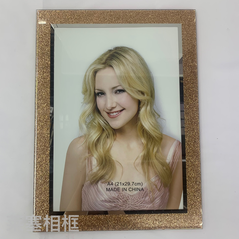 Sparkling pink champagne-colored decorative items, creative home decoration, living room and bedroom handicrafts, photos, glass photo frames