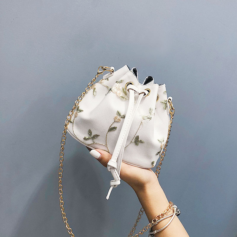 Small bag woman 2019 summer fashion Korean style cross-body bag chain single shoulder small fresh embroidered bucket bag