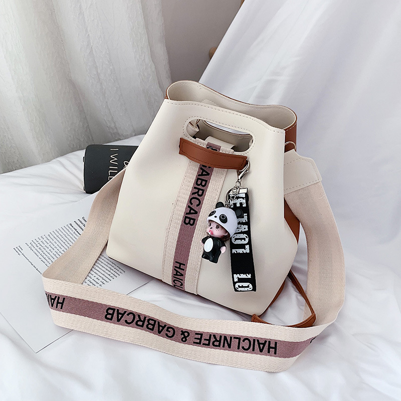 Bag woman 2019 popular broadband single shoulder crossbody bag Korean fashion large capacity leisure color bucket bag