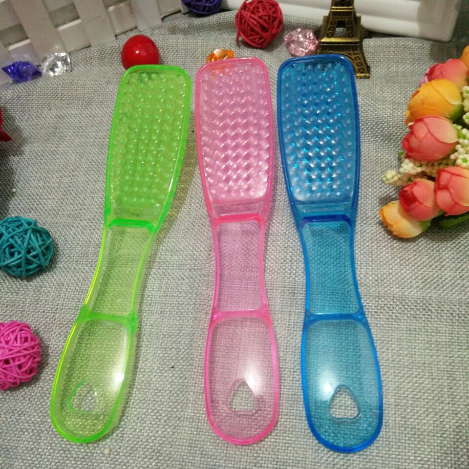 Crystal shoe brushes, long-handled plastic shoe brushes, candy-colored laundry brushes, plastic brushes, wholesale for one or two yuan in Yiwu Specification image