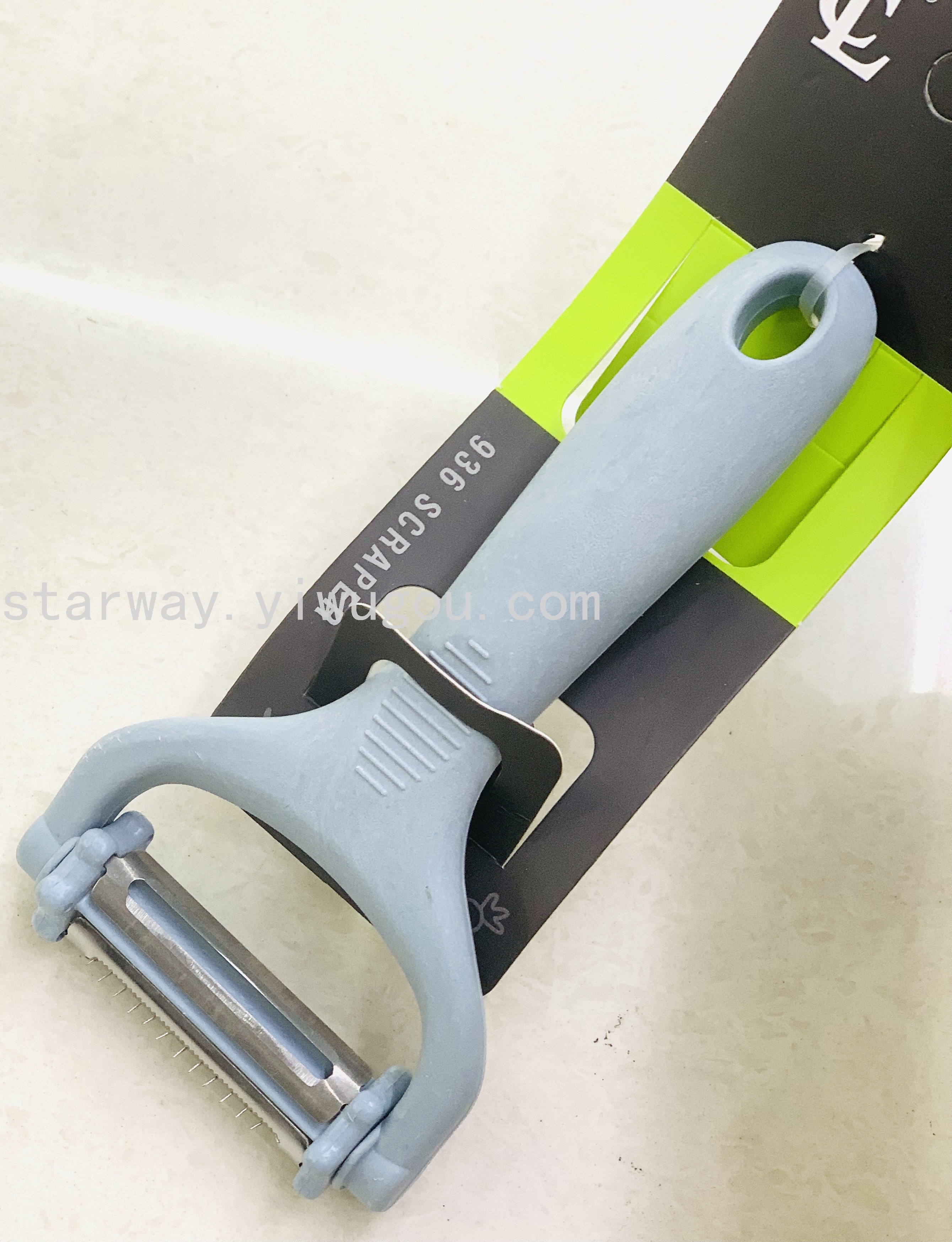 Fruit peeler, multi-functional peeler set, stainless steel peeler, kitchenware Application Scenario
