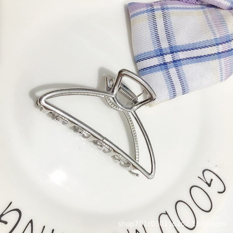Factory direct sales of fashionable and simple hair clips, cross-border bestsellers, geometric alloy hair claws, bath grippers, hair accessories, hair clips wholesale Item Picture