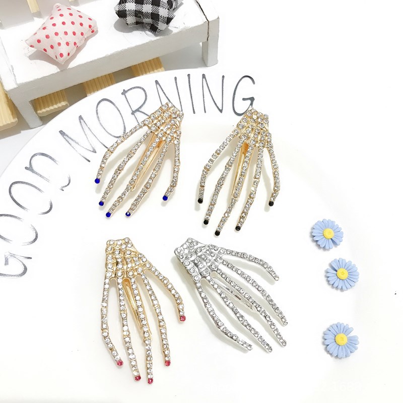 Retro skeleton hand InS-style hand-grabbed hair clips, rhinestone side clips, simple and non-damaging hair side clips, hair accessories wholesale