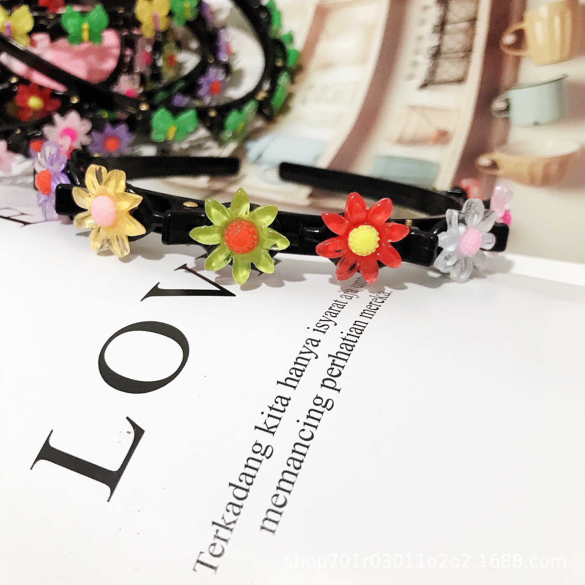 Korean children's anti-slip hairband, girls' headband, braiding wonder, candy transparent baby headwear, internet-famous hair accessory details Picture