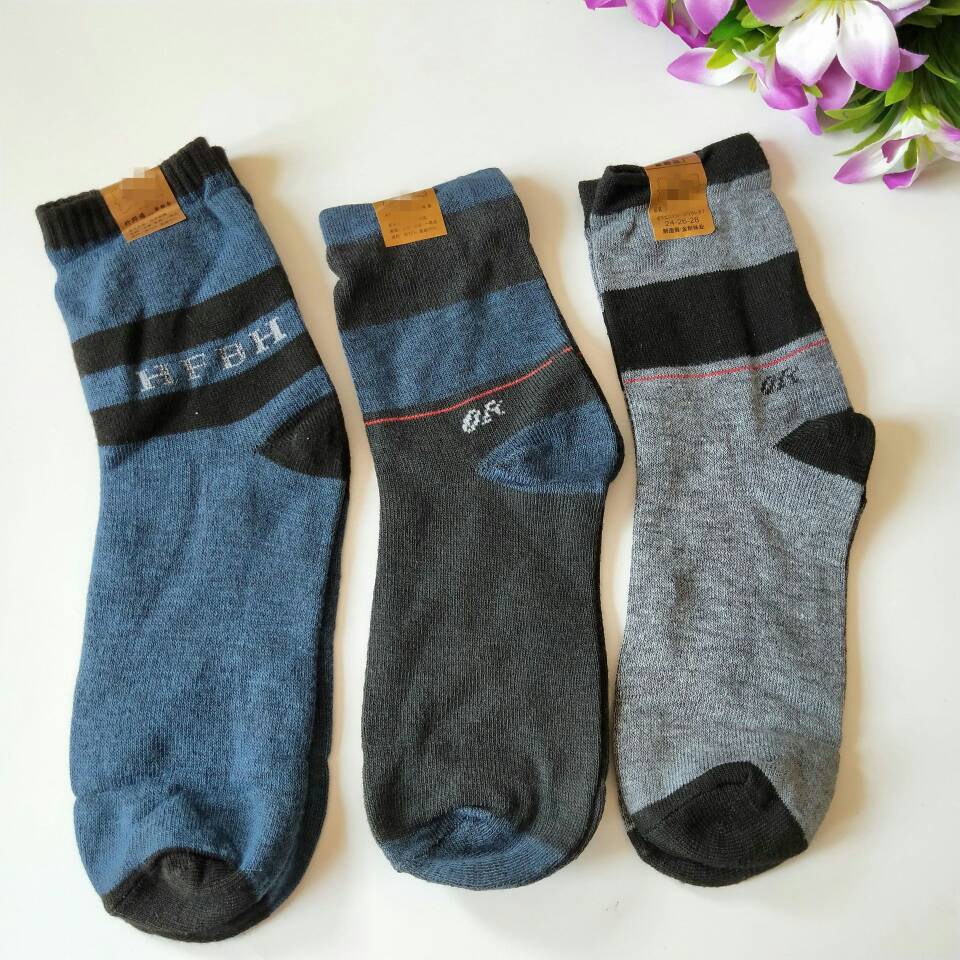 Autumn and winter padded cotton socks men's middle tube socks adult socks foreign trade men's polyester cotton breathable socks one yuan stall