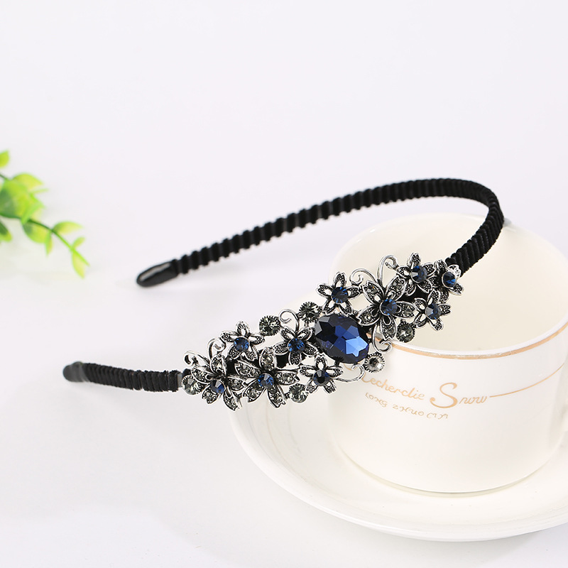 Summer women's Korean-style blue water diamond headband factory direct supply alloy solid color blue water diamond bow Korean-style hair band Application Scenario