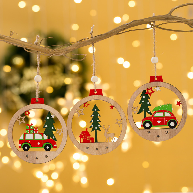 Small wooden pendants with Christmas paint, Christmas decorations, Christmas tree twine, colored hollow-out, car motif pendants
