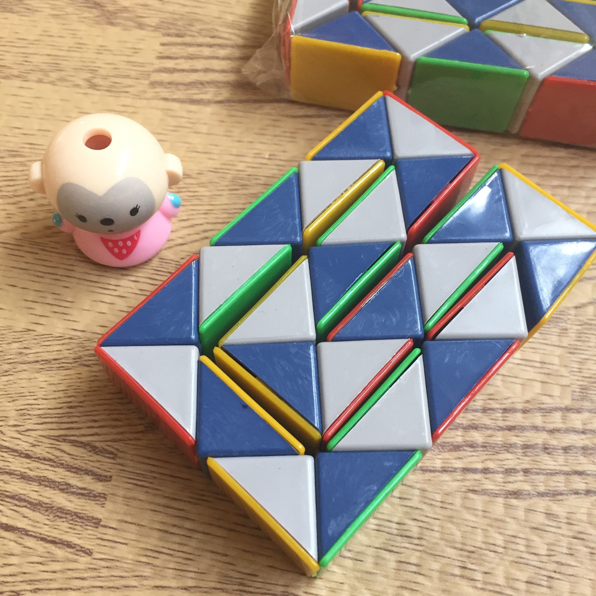 Origin source, game Magic Ruler, children's educational and educational toys, Intelligence Cube, Magic ruler, 2-yuan street stall source wholesale