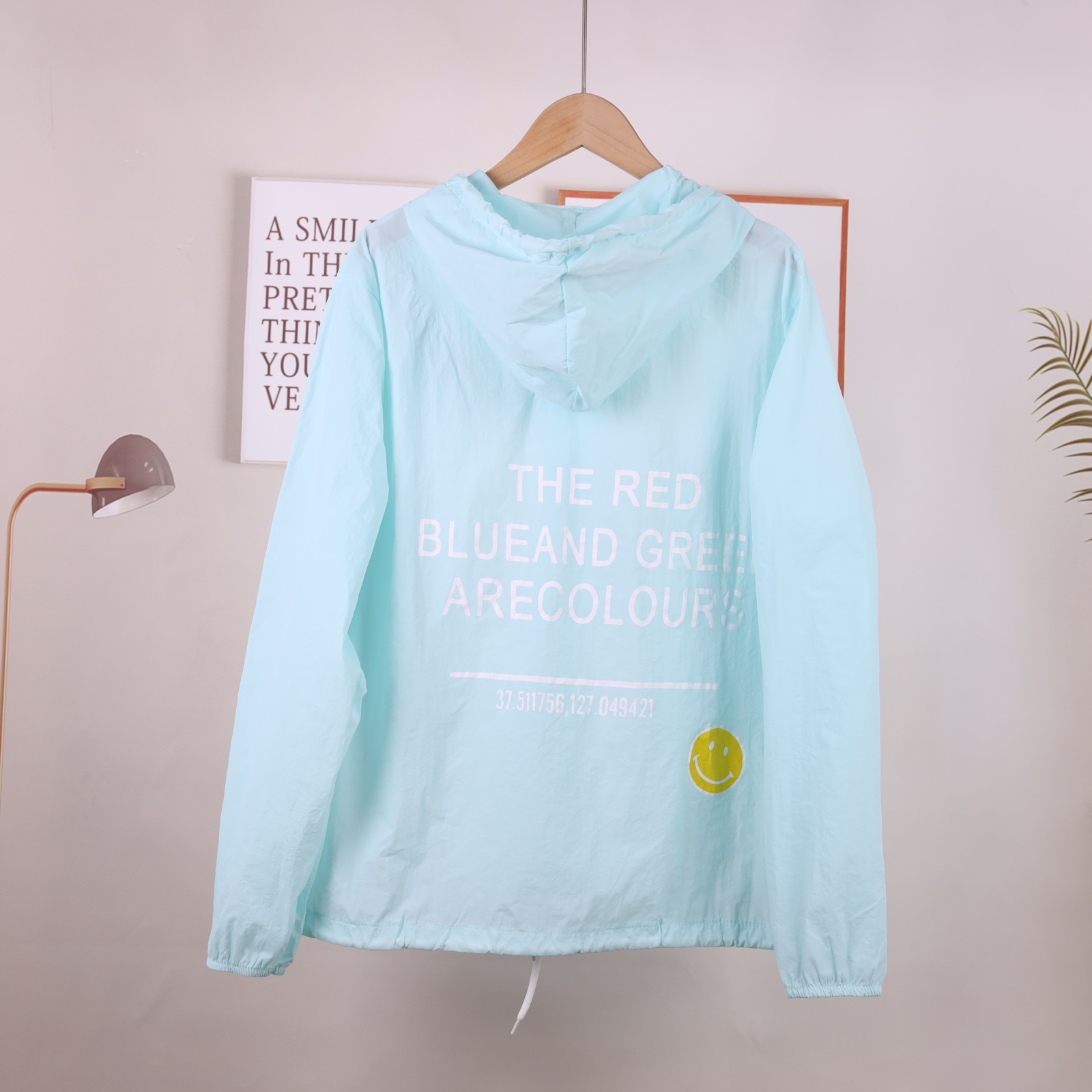 Thin outerwear for girls' spring, autumn and summer 2022 new style, Korean-style loose, casual and sun-protective outerwear for junior and senior high school students Specification image