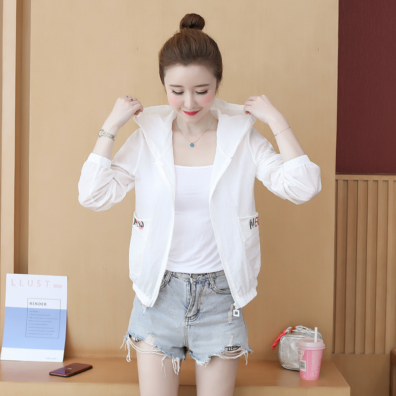 Embroidered English sun-protective clothing for girls in 2022, versatile sun-protective clothing for girls, student uniform in Korean style, thin and loose mesh jacket Specification image