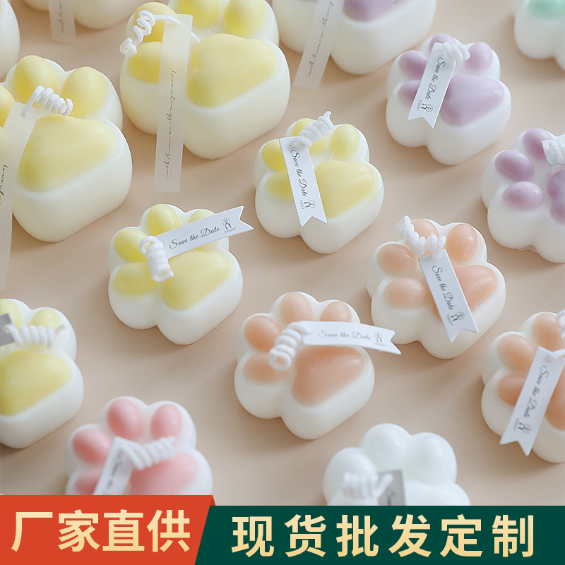 Aromatherapy candles in an ins style with little cat paw wax