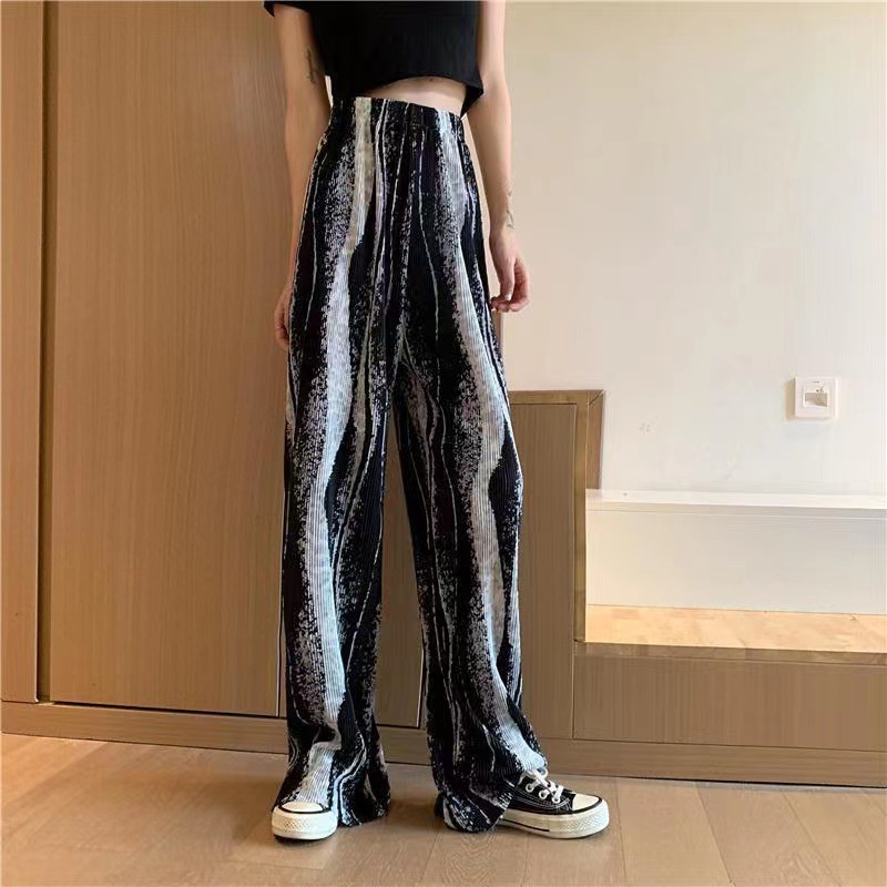 Korean-style loose floor-length pants with a water ripple ripple effect, stretched-waist casual organ pants, high-waist pleated wide-leg pants details Picture