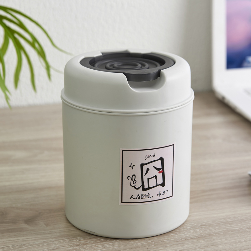 The new mini desktop trash can from X127 manufacturer is a creative household product with a lid for office and bedroom garbage storage Specification image