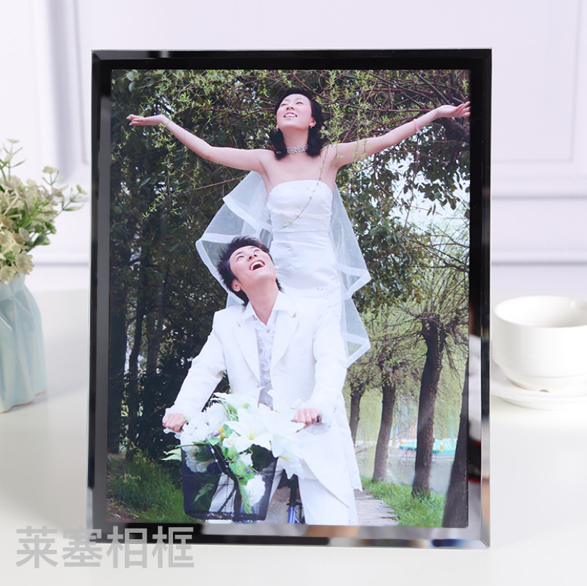 Narrow-edge silver-edge decorative living room and bedroom handicrafts, photo ornaments, creative design glass photo frames Specification image