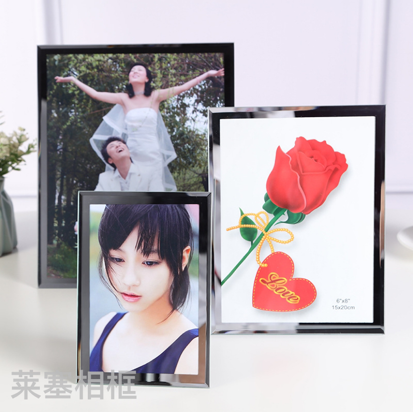 Narrow-edge silver-edge decorative living room and bedroom handicrafts, photo ornaments, creative design glass photo frames Item Picture