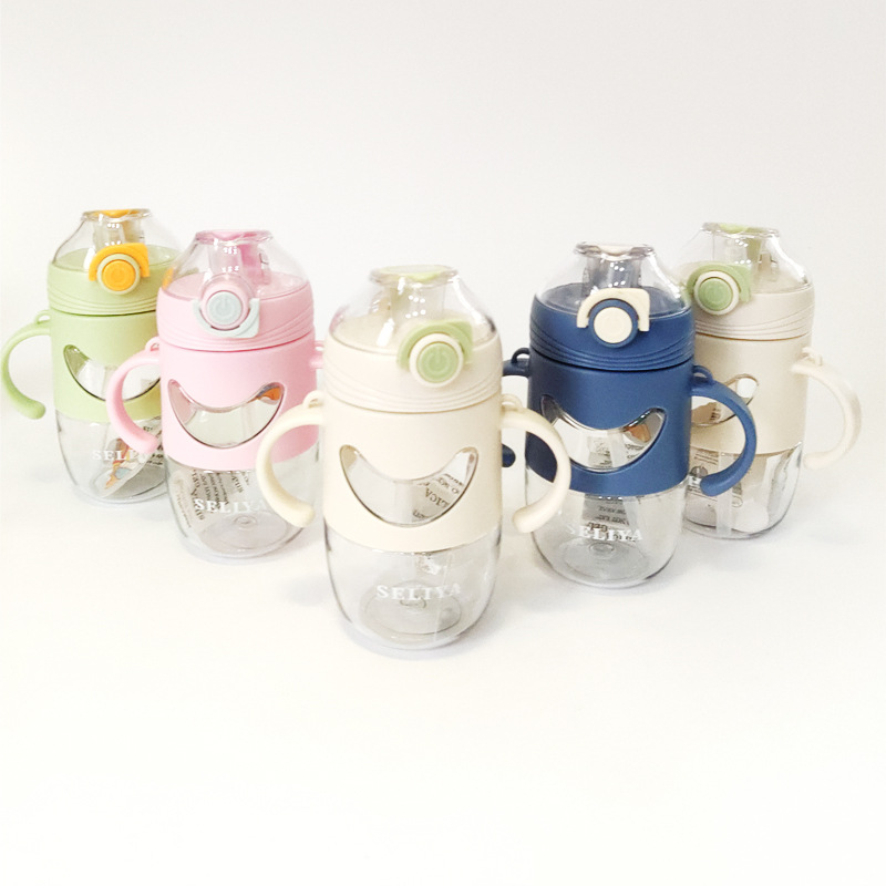 Baby drinking cup, leak-proof water bottle, children's summer cup, cute cartoon with handle, dual-purpose straw water cup Application Scenario
