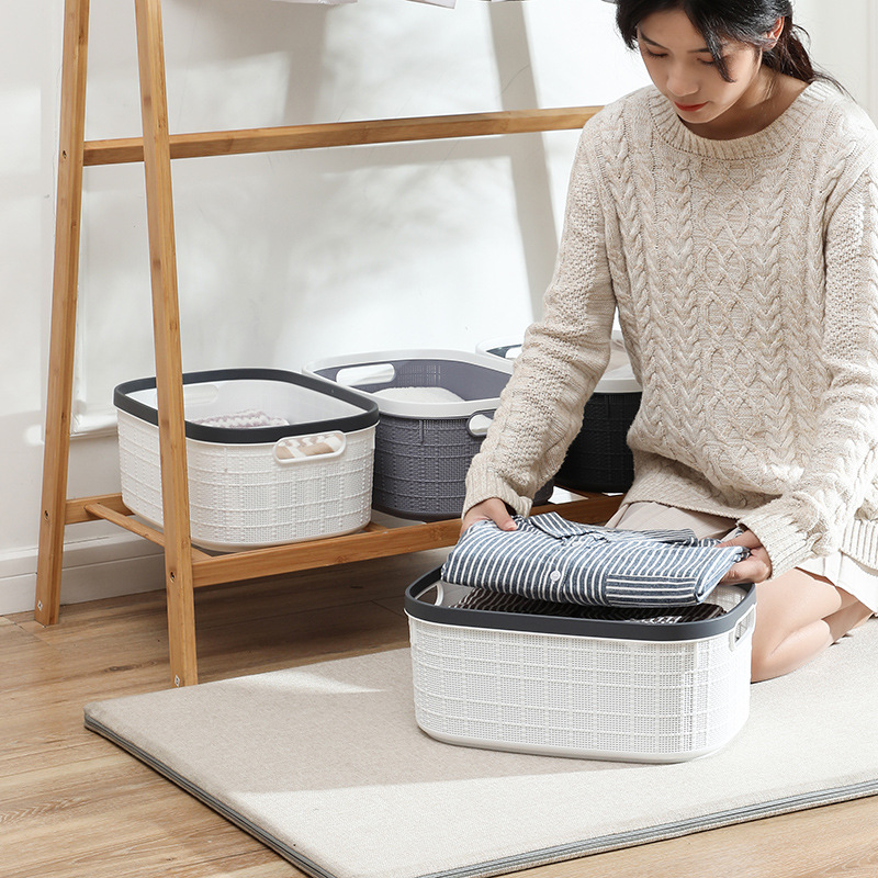 W15-2413 Imitation rattan woven desktop household toy and sundries storage basket Plastic kitchen storage basket snack small basket Application Scenario