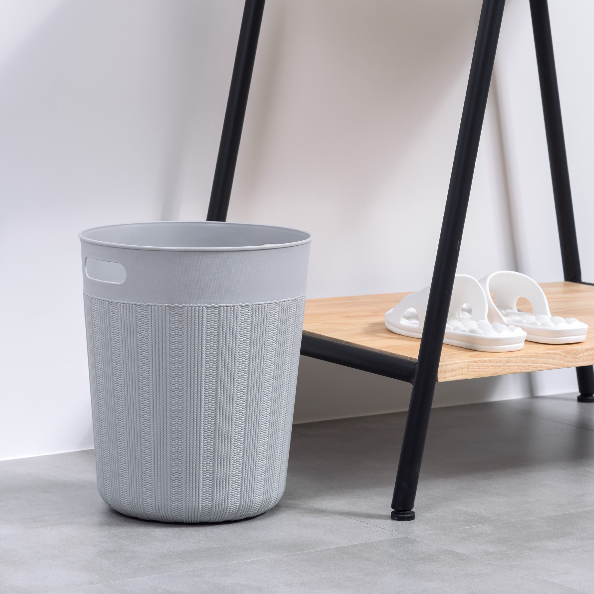 W15-2322 Network red category Circular travel carrying storage bucket Office paper debris melon rind trash can