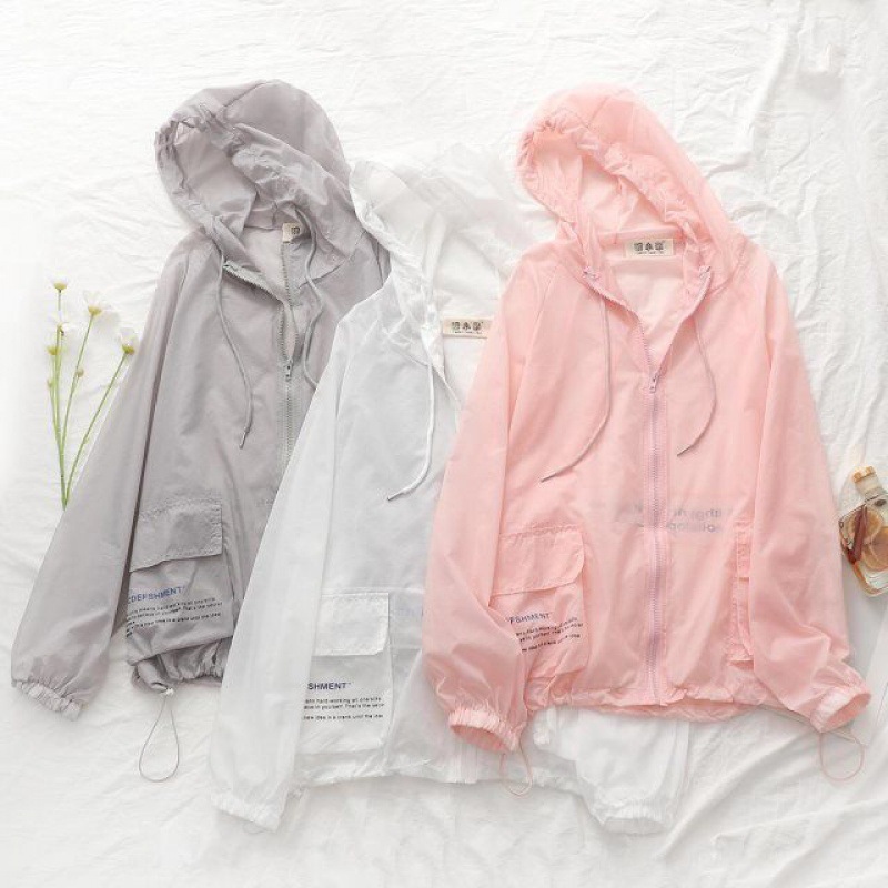 A trendy, loose and versatile cardigan jacket for junior and senior high school students in the summer of 2020 from a Japanese style details Picture