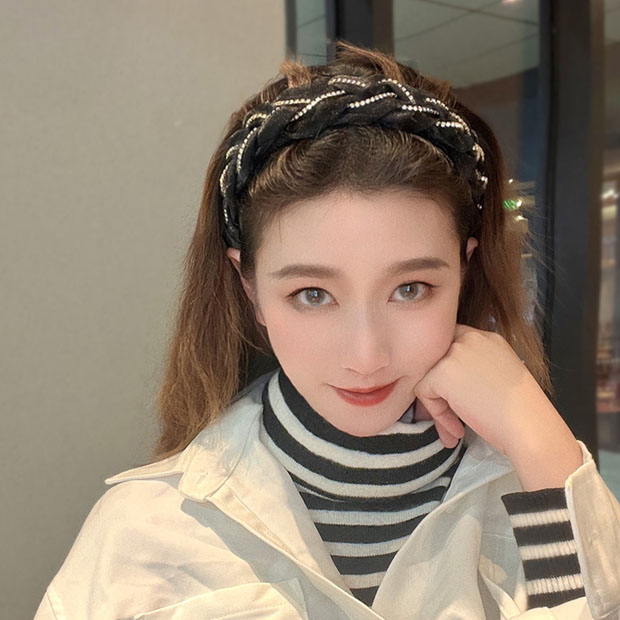 Pudding Station Accessories Network: Yarn Chain, twist, organza hair band, rhinestone, high headband, lace headwear details Picture