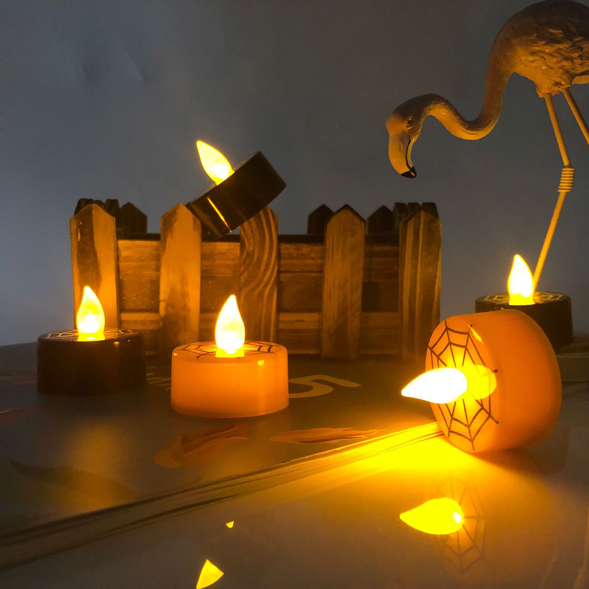 led candle lights, Halloween atmosphere, spider web candle lights, decorative small tea lights details Picture