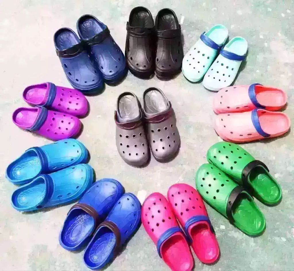 Factory approved adult men and women garden shoes lovers dong bao tou cool slippers thick soled beach shoes foreign trade inventory shoes