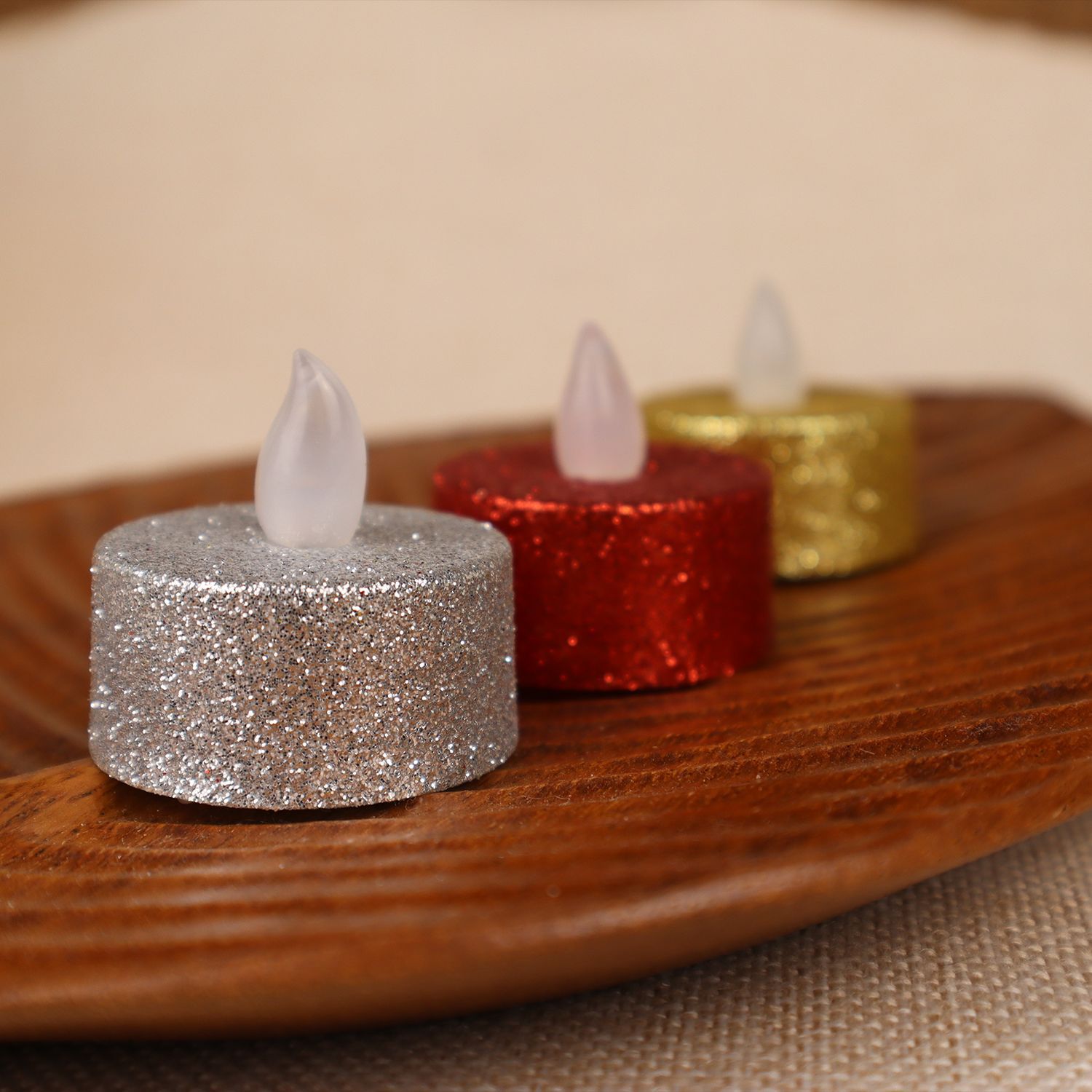 The LED electronic candle with powder and flash powder, small tea wax light shell can be wrapped with PVC Specification image