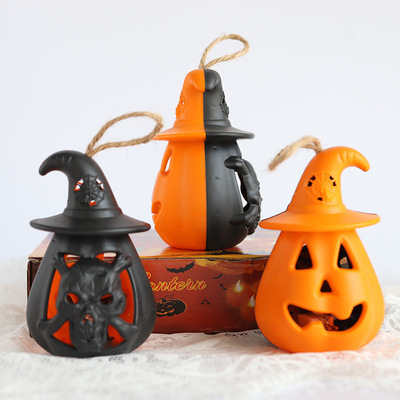 Halloween pumpkin lantern hand-held terrifying decorative skull candle Application Scenario