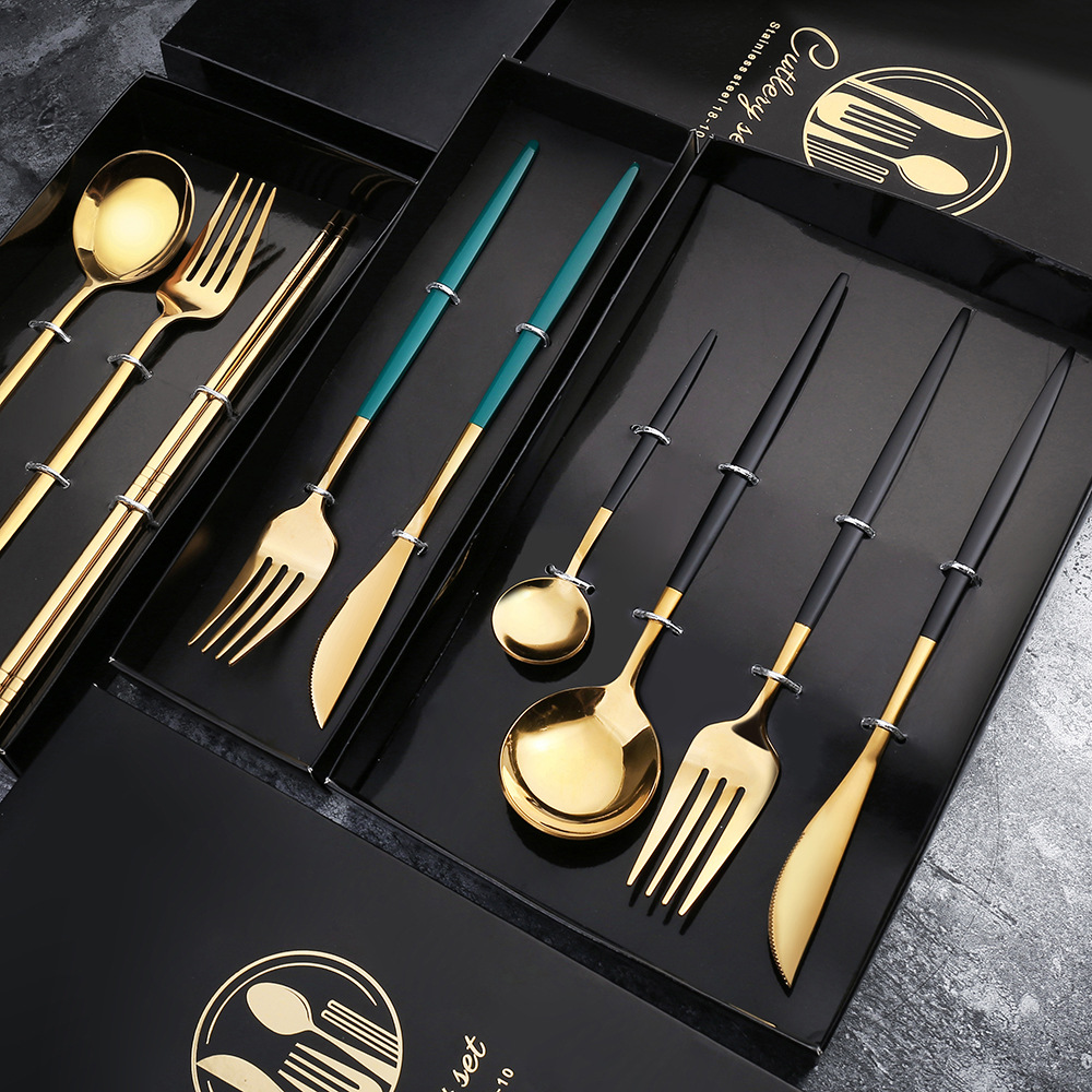 Stainless steel knife, fork and spoon four-piece set, golden Western steak knife and fork gift tableware, Portuguese tableware set, knife, fork and spoon set gift box, Western food set, steak knife, spoon and fork, dessert spoon details Picture