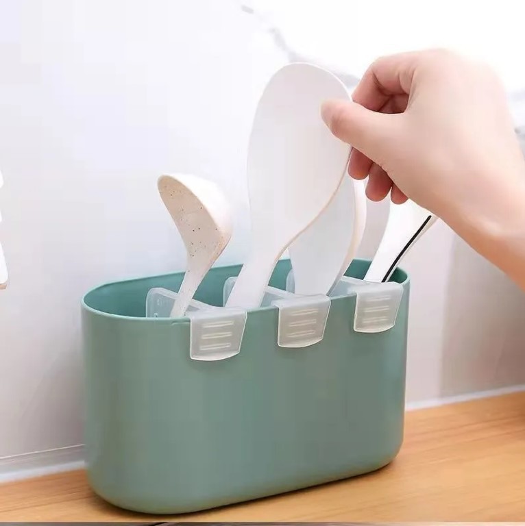 AX Japanese-style refrigerator side door partition board creative storage partition board clip freely combinable partition board fixing buckle details Picture