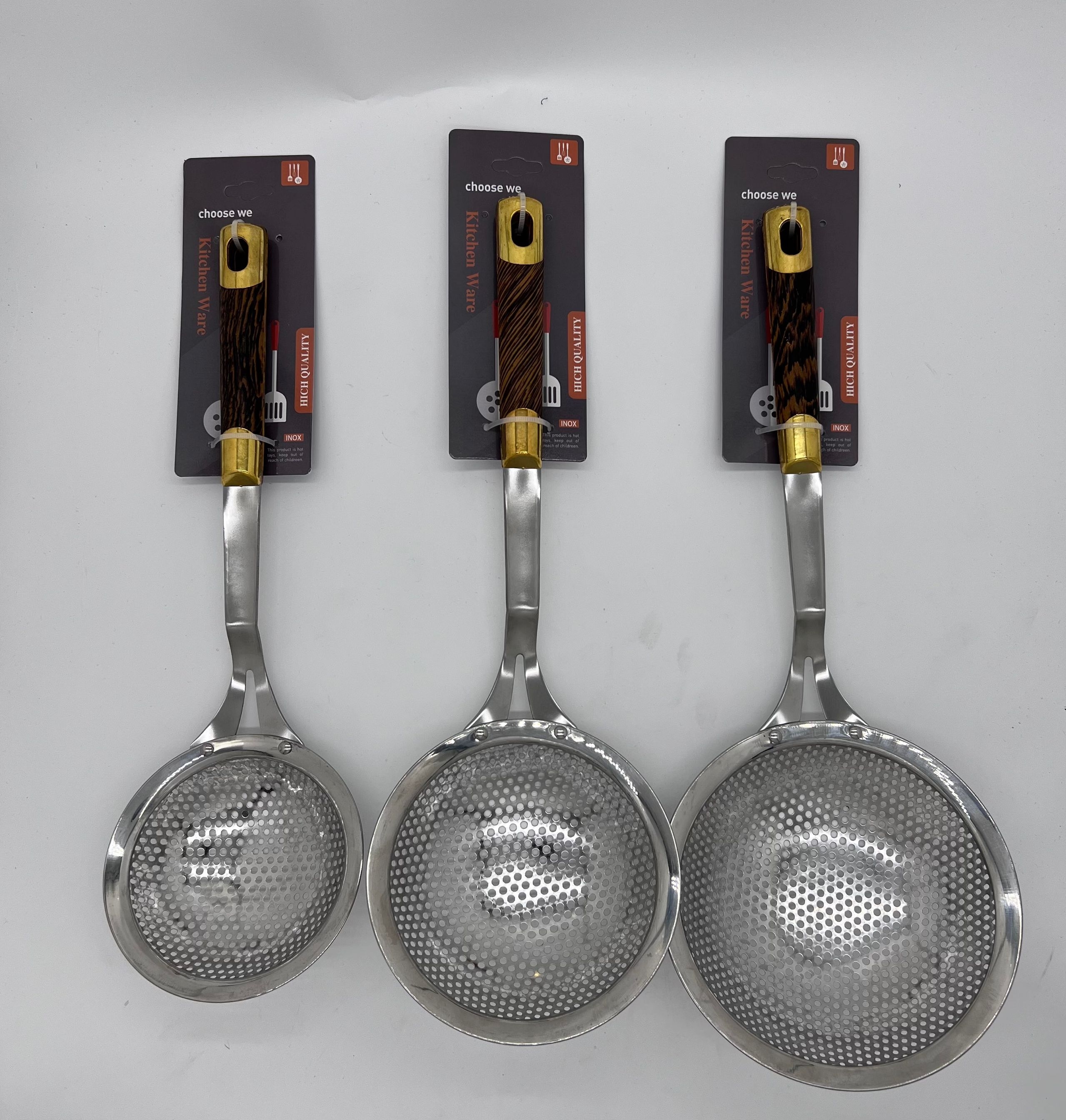 Stainless steel with wooden handle 2.5 cm deep colander (gold head with wooden handle)