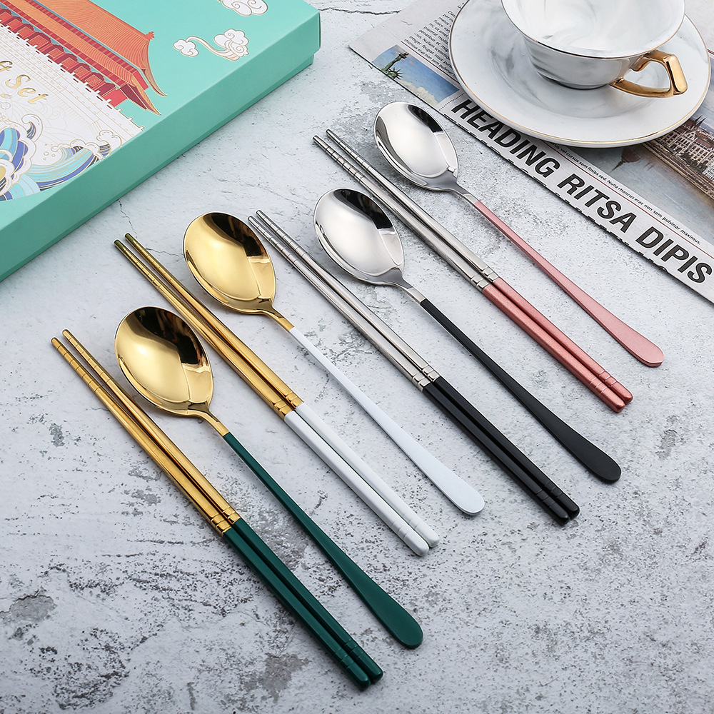 A Korean-style tableware set of 304 stainless steel soup spoons and chopsticks, a creative gift tableware set of Chinese-style serving spoons and chopsticks Specification image