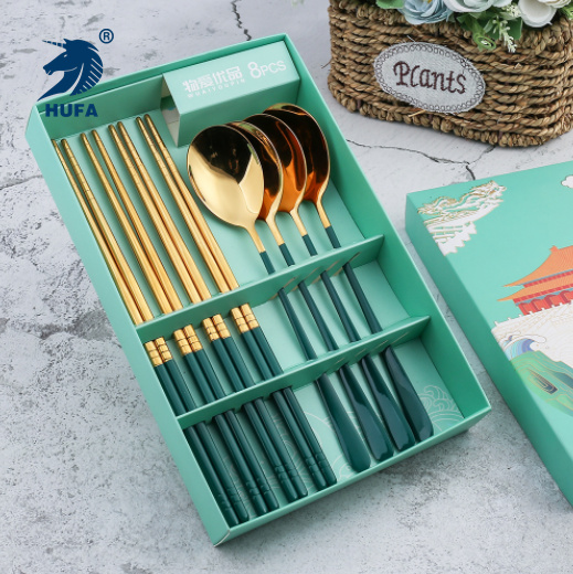A Korean-style tableware set of 304 stainless steel soup spoons and chopsticks, a creative gift tableware set of Chinese-style serving spoons and chopsticks