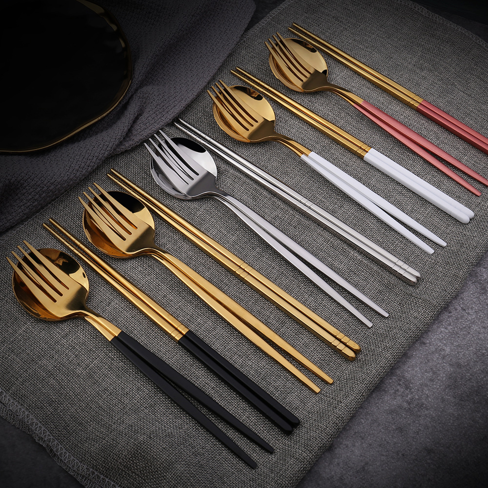 A set of stainless steel gold-plated Portuguese spoons, forks and chopsticks for student and adult outdoor portable tableware as a gift Specification image