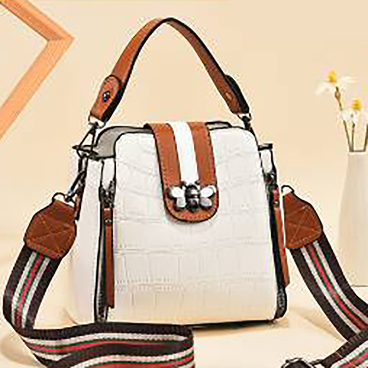 Yiling Luggage 2011-1