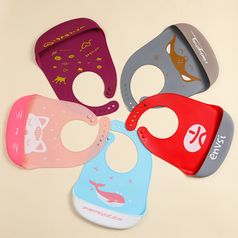 Baby silicone bib, three-dimensional waterproof super soft food bib, children's large saliva bib, no need to wash Application Scenario
