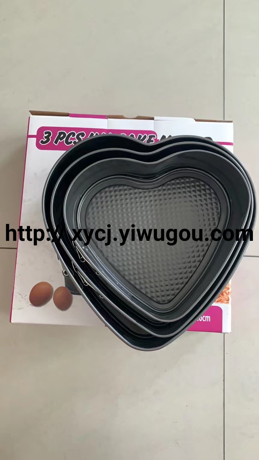 Round latched cake mould float-bottom baking pan Cake mould set non-stick chiffon cake pan