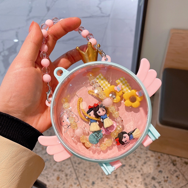 Angel Wings Princess Gift Box, Cute Cartoon Pendant necklace, BB clip, hair pin, gift for girls aged 3-7 Application Scenario