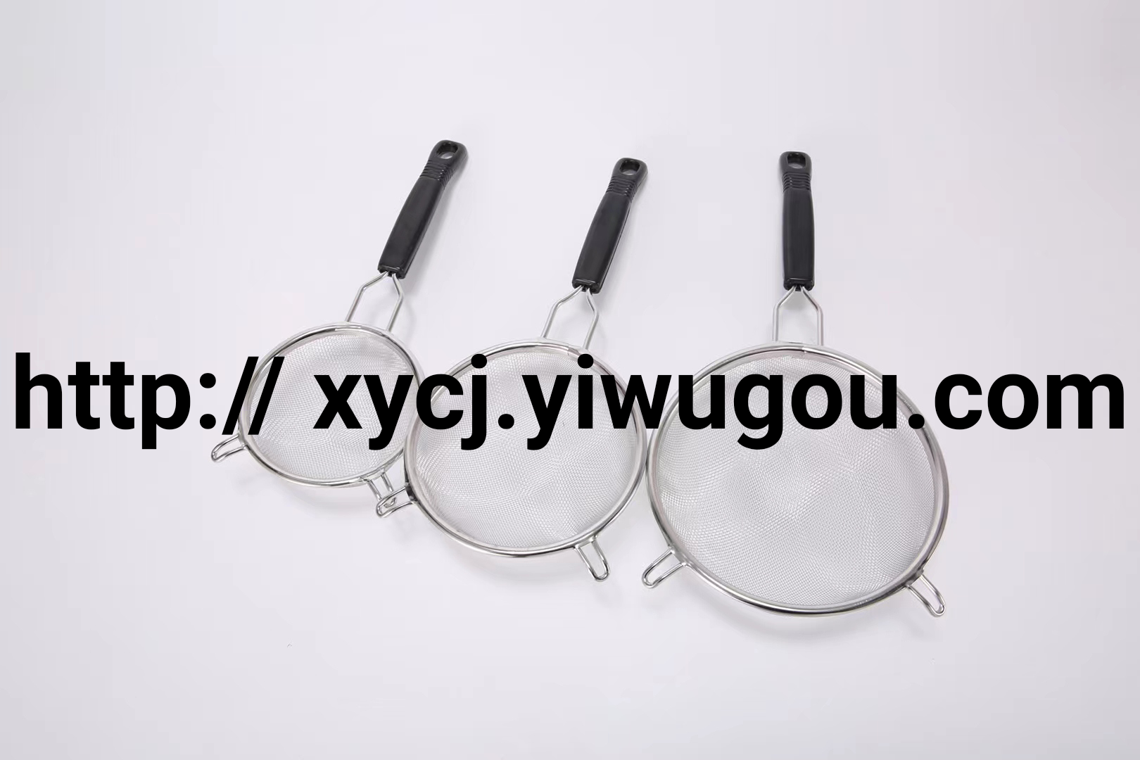 Wholesale of kitchenware, oil-blocking, durable, fine-mesh, small-sized straight handle stainless steel strainers for hot pot oil residue Specification image
