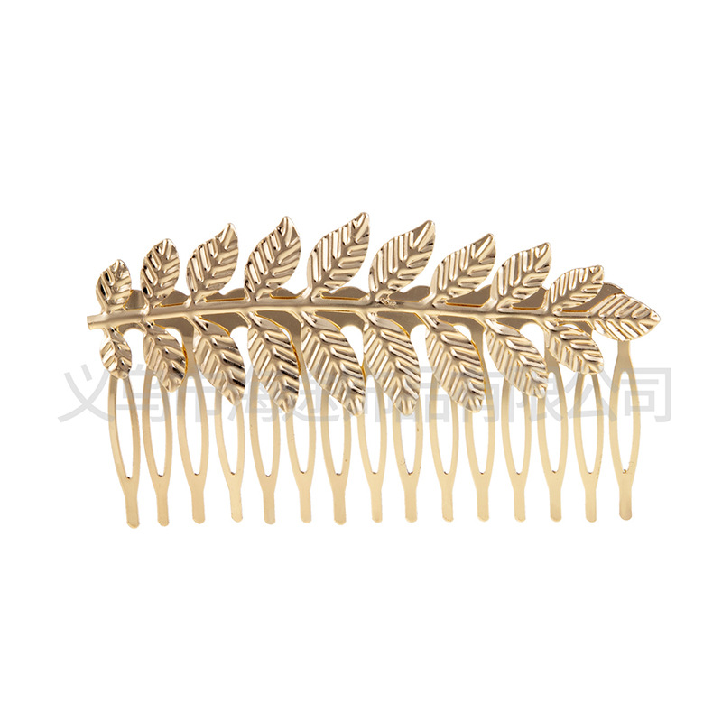 European and American fashionable hair accessories, Baroque golden leaf hair bands, beautiful bride crowns, round headbands, wholesale hair accessories Application Scenario
