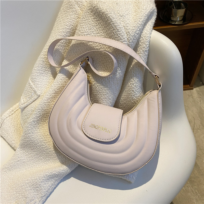 复古质感手提小包包女2022新款潮链条单肩斜挎包时尚休闲腋下包