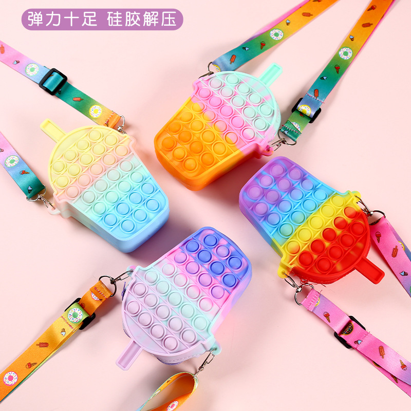 跨境新款灭鼠先锋包包 吸管杯泡泡乐指尖益智减压儿童硅胶玩具包
